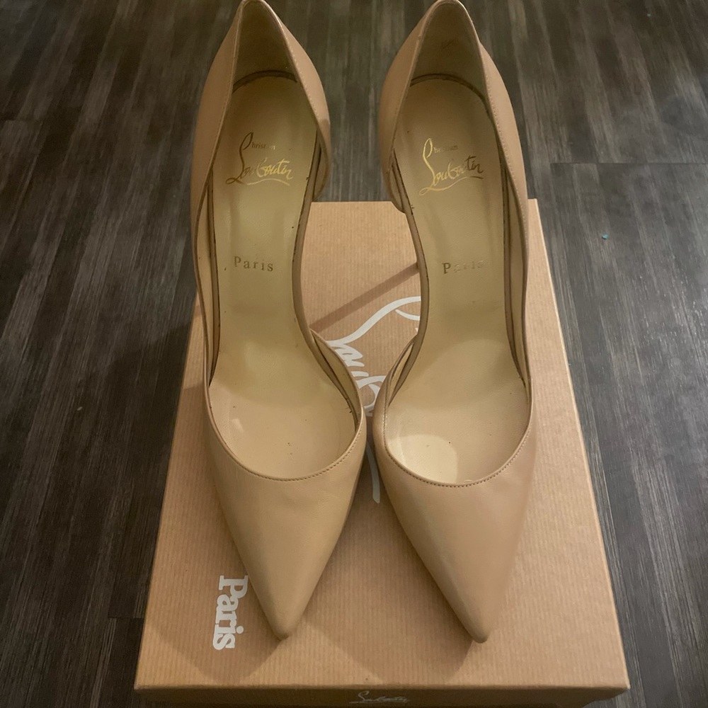 Christian Louboutins Iriza Heels NUDE SIZE 39.5